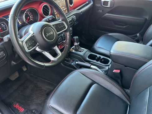 Used 2022 Jeep Gladiator Rubicon w/ LED Lighting Group AWD/4WD image 10