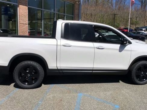 New 2026 Honda Ridgeline Black Edition image 10
