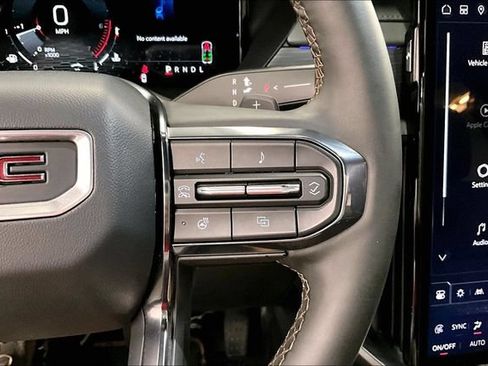 Used 2025 GMC Acadia AT4 AWD/4WD image 27