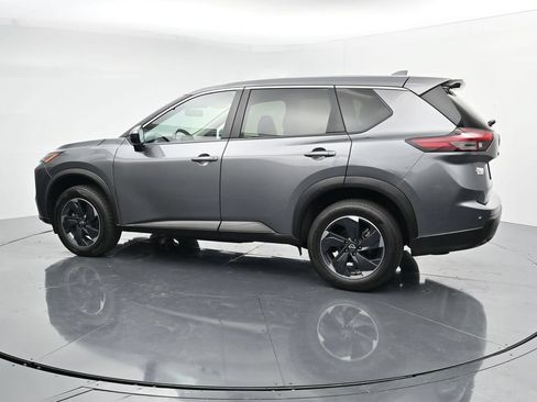 Used 2024 Nissan Rogue SV AWD/4WD image 5