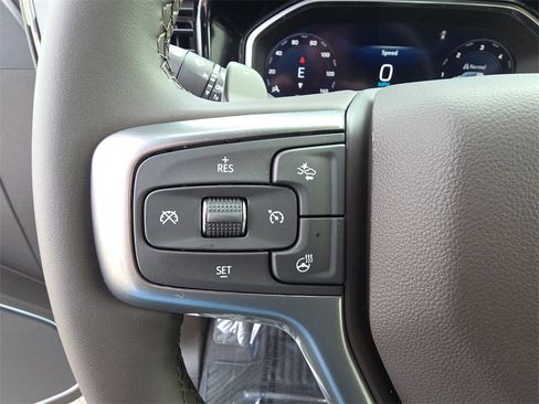 New 2026 Chevrolet Silverado 1500 LTZ w/ Z71 Off-Road Package image 19