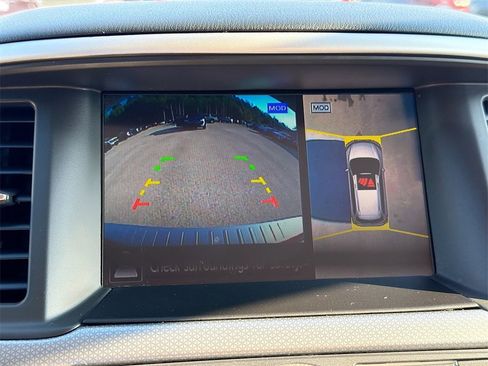 Used 2020 Nissan Pathfinder SL w/ Cargo Package image 14