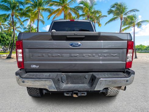 Used 2022 Ford F250 XLT w/ XLT Value Package AWD/4WD image 5