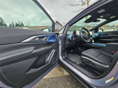 New 2026 Chevrolet Equinox EV LT image 21