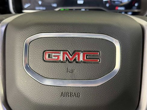 Used 2025 GMC Sierra 1500 SLT AWD/4WD image 22