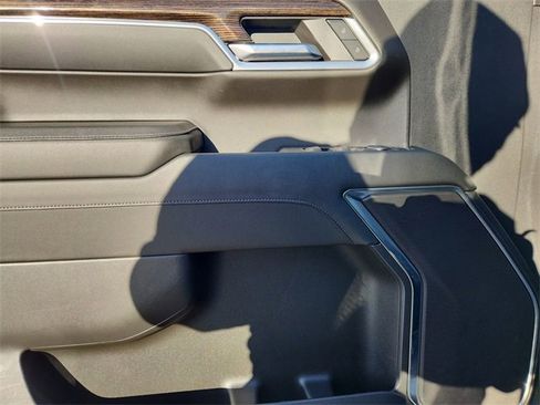 Used 2024 GMC Sierra 1500 Elevation image 21