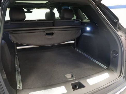 Used 2021 Cadillac XT5 Premium Luxury AWD/4WD image 6