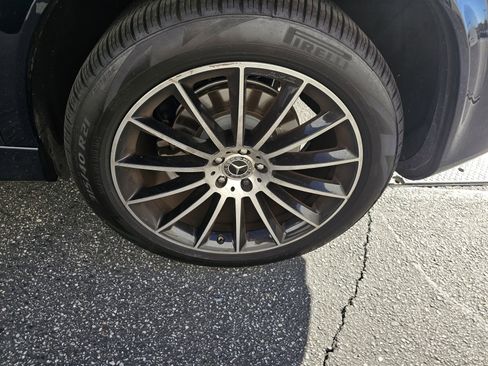 Used 2023 Mercedes-Benz GLE 450 4MATIC image 12