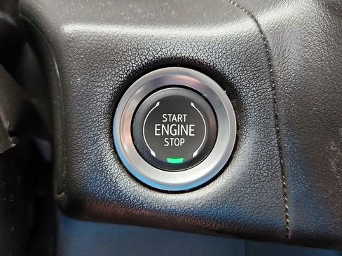 Certified 2024 Chevrolet Tahoe Z71 w/ Luxury Package AWD/4WD image 20