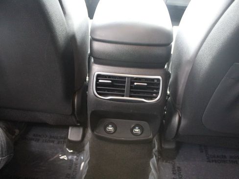 Used 2022 Hyundai Santa Fe SEL w/ Convenience Package image 27