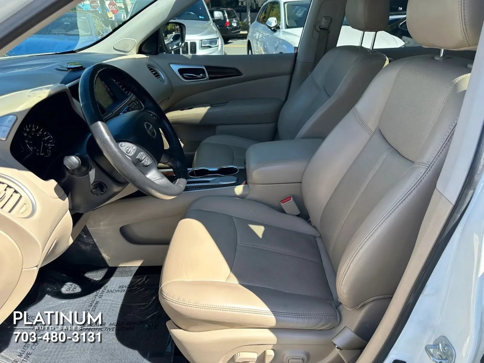 Used 2020 Nissan Pathfinder Platinum FWD image 14
