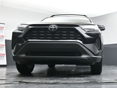 New 2025 Toyota RAV4 XLE image 30