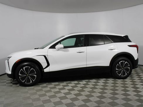 Used 2024 Chevrolet Blazer EV LT AWD/4WD image 29