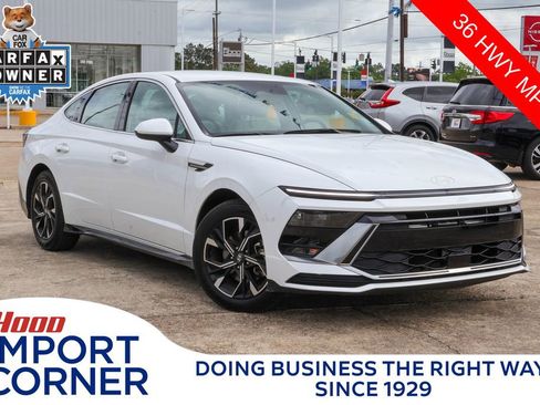 Used 2025 Hyundai Sonata SEL FWD image 1