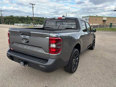 New 2025 Ford Maverick Lariat w/ Black Appearance Package