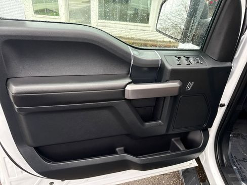 Used 2019 Ford F150 XLT w/ Equipment Group 302A Luxury image 10