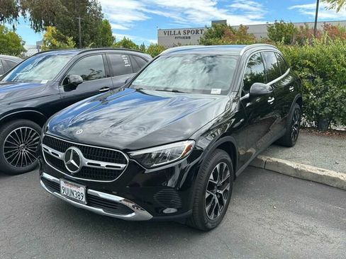 Certified 2025 Mercedes-Benz GLC 350e 4MATIC image 2