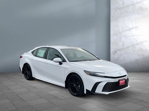 New 2026 Toyota Camry SE image 8