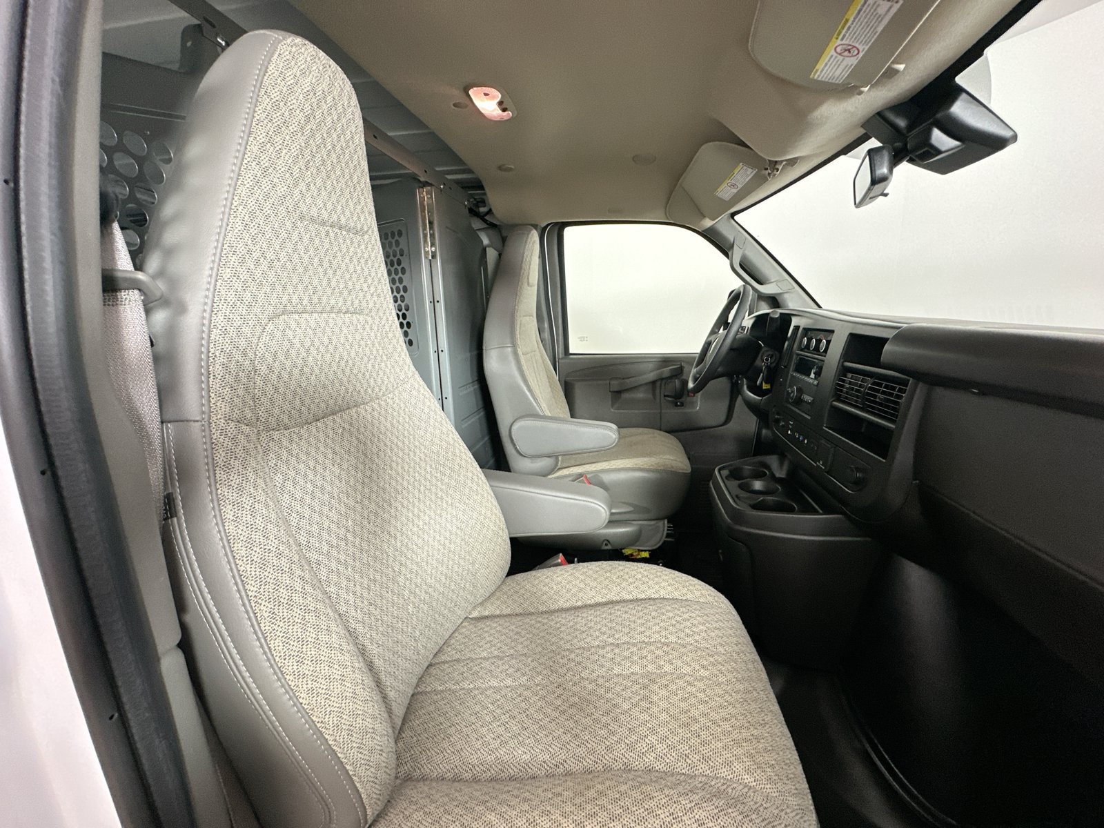 Used 2025 GMC Savana 2500 w/ Enhanced Convenience Package RWD image 35