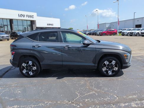 Used 2024 Hyundai Kona SEL AWD/4WD image 2