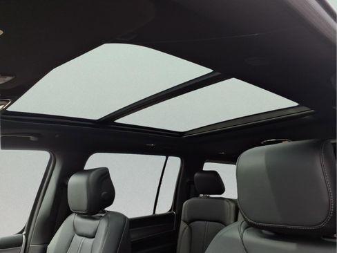 New 2026 Jeep Grand Wagoneer 4WD image 20