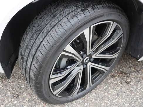 Used 2023 Volvo XC60 B5 Ultimate AWD/4WD image 13