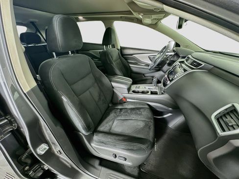 Used 2019 Nissan Murano SV w/ Premium Package FWD image 32