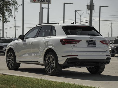 Used 2025 Audi Q3 2.0T Premium w/ Convenience Package image 6