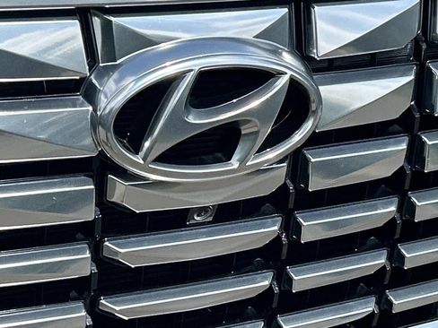 Used 2023 Hyundai Palisade Calligraphy w/ Cargo Package FWD image 11