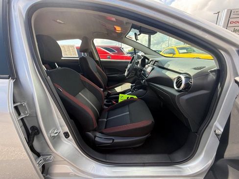 Used 2024 Nissan Versa SR FWD image 7