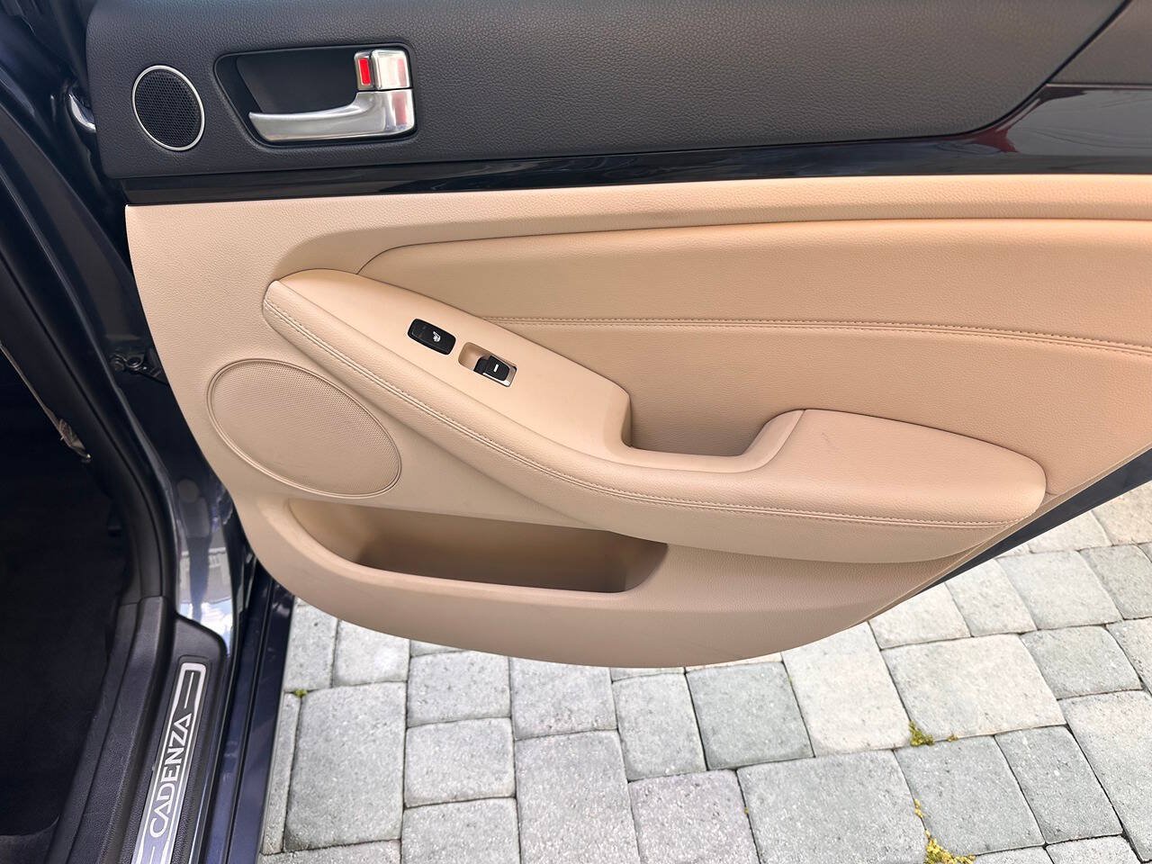Used 2014 Kia Cadenza Premium w/ Technology Package FWD image 80