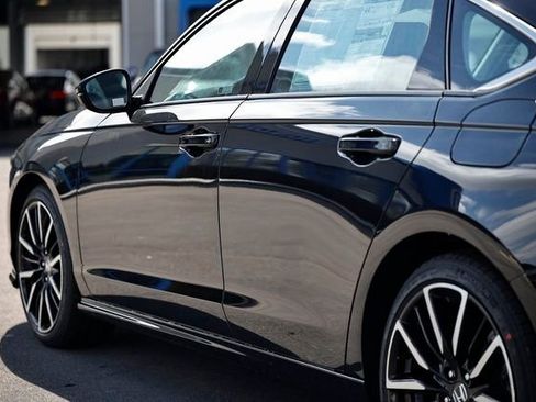 New 2026 Honda Accord Touring image 8