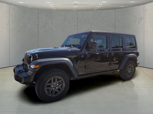 Used 2024 Jeep Wrangler Unlimited Sport AWD/4WD image 7
