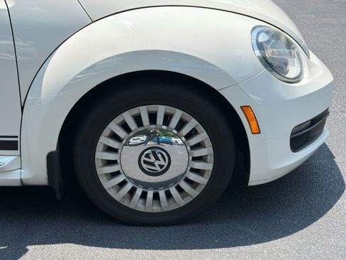 Used 2013 Volkswagen Beetle 2.5 FWD image 19