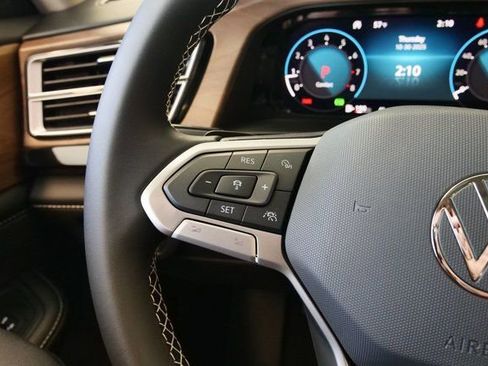 New 2026 Volkswagen Atlas SE image 27