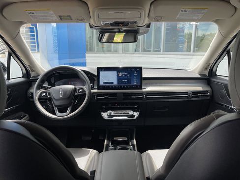 Used 2024 Lincoln Corsair Reserve AWD/4WD image 22