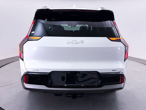 Used 2024 Kia EV9 GT-Line AWD/4WD image 17