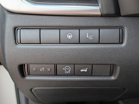 Used 2023 Nissan Rogue Platinum w/ Platinum Premium Package AWD/4WD image 26