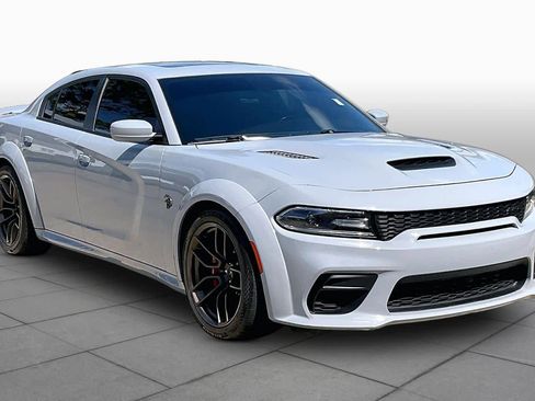 Used 2021 Dodge Charger SRT Hellcat w/ Navigation & Travel Group RWD image 3