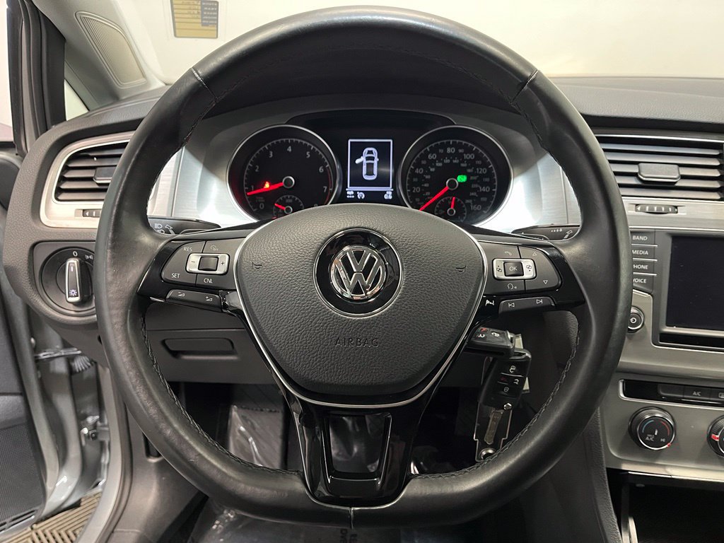 Used 2016 Volkswagen Golf S FWD image 6