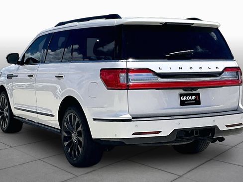 Used 2019 Lincoln Navigator Select w/ Technology Package AWD/4WD image 11