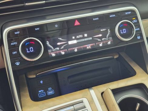 Used 2023 Genesis GV80 3.5T Advanced + AWD/4WD image 23