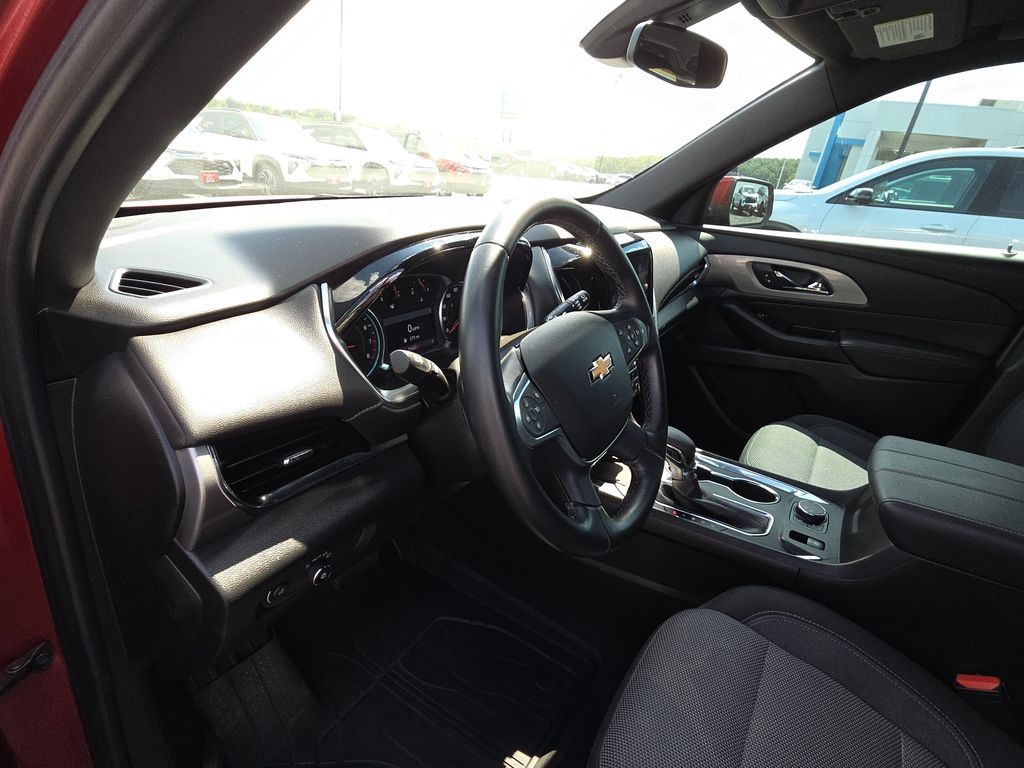 Used 2023 Chevrolet Traverse LT w/ LPO, Floor Liner Package AWD/4WD image 14