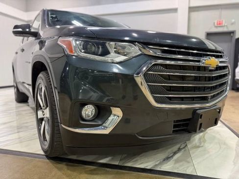 Used 2021 Chevrolet Traverse LT w/ LT Premium Package image 56