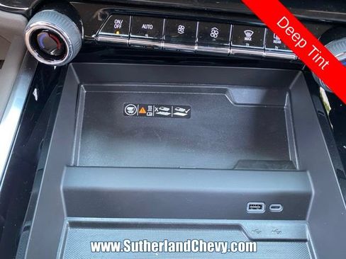 New 2026 Chevrolet Suburban LT w/ Comfort Package AWD/4WD image 37