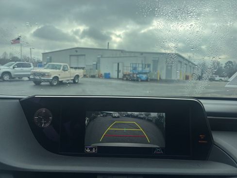 Used 2020 Lexus ES 350 w/ Premium Package image 30