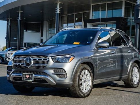 Used 2025 Mercedes-Benz GLE 350 4MATIC image 3