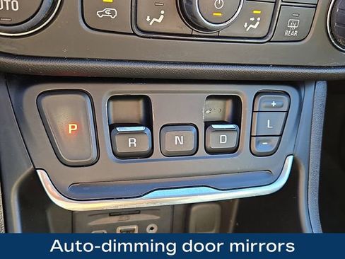 Used 2018 GMC Terrain SLT w/ Preferred Package image 18