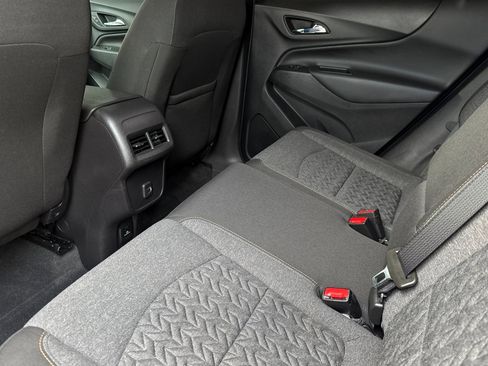 Used 2024 Chevrolet Equinox LT FWD image 25