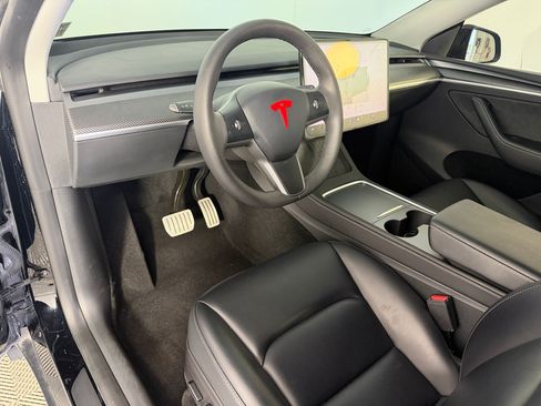 Used 2023 Tesla Model Y Performance AWD/4WD image 4